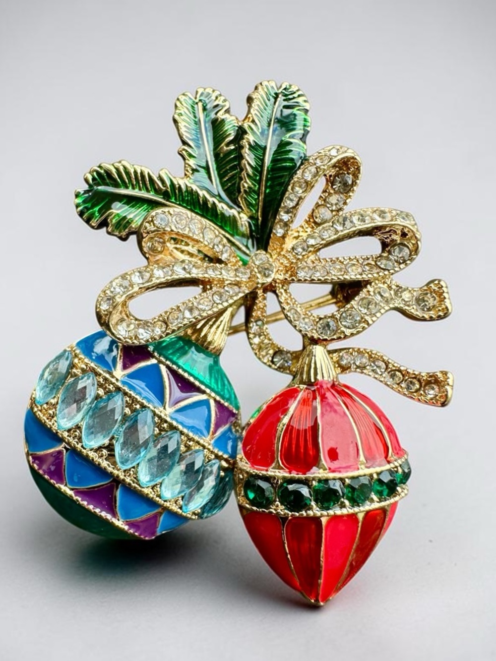 Vintage Festive Christmas Ornament Brooch